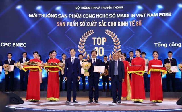 Hai sản phẩm của EVN nhận giải thưởng công nghệ số “Make in Viet Nam” - Ảnh 1. Hai sản phẩm của EVN nhận giải thưởng công nghệ số “Make in Viet Nam” - Ảnh 1.