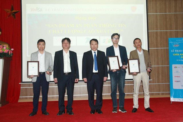 Vinh danh ‘Chìa khóa vàng” cho doanh nghiệp an toàn thông tin Việt Nam - Ảnh 1. Vinh danh ‘Chìa khóa vàng” cho doanh nghiệp an toàn thông tin Việt Nam - Ảnh 1.
