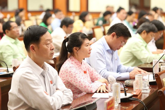 Thông qua nghị quyết xây cao tốc TPHCM-Mộc Bài và cải tạo rạch Xuyên Tâm - Ảnh 1. Thông qua nghị quyết xây cao tốc TPHCM-Mộc Bài và cải tạo rạch Xuyên Tâm - Ảnh 1.