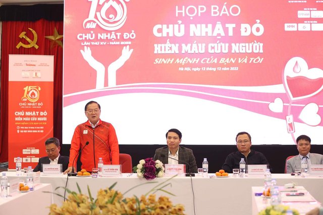 Khởi động chuỗi ngày hiến máu tình nguyện “Chủ nhật Đỏ” 2023 - Ảnh 1. Khởi động chuỗi ngày hiến máu tình nguyện “Chủ nhật Đỏ” 2023 - Ảnh 1.