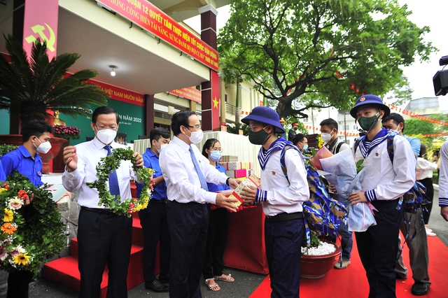 Bộ Tư lệnh TPHCM hiệp đồng giao, nhận quân năm 2023 - Ảnh 3. Bộ Tư lệnh TPHCM hiệp đồng giao, nhận quân năm 2023 - Ảnh 3.