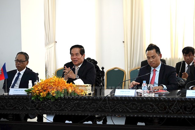 TPHCM và Thủ đô Phnom Penh thúc đẩy hợp tác nhiều lĩnh vực - Ảnh 2. TPHCM và Thủ đô Phnom Penh thúc đẩy hợp tác nhiều lĩnh vực - Ảnh 2.