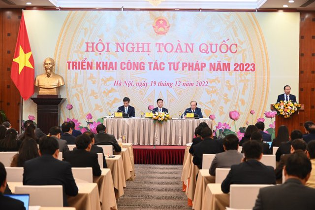 Bộ, ngành Tư pháp thực hiện tốt vai trò, nhiệm vụ người gác cổng về các vấn đề pháp lý - Ảnh 2. Bộ, ngành Tư pháp thực hiện tốt vai trò, nhiệm vụ người gác cổng về các vấn đề pháp lý - Ảnh 2.