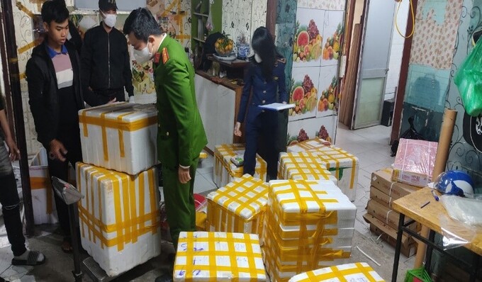 Hà Nội thu giữ 300 kg thực phẩm đông lạnh không rõ nguồn gốc xuất xứ
