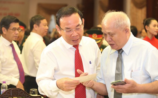 Bảo vệ thành quả cách mạng, nỗ lực xây dựng và phát triển TPHCM thân yêu