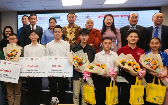 Trao giải 'Đại sứ Thanh niên vì phát triển bền vững' lần thứ nhất