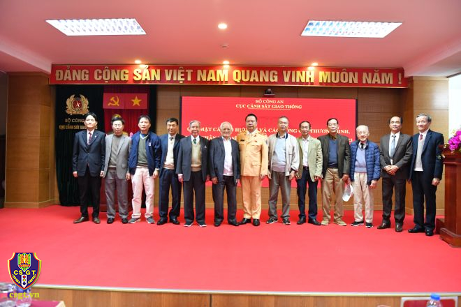 Cục CSGT gặp mặt thương binh, thân nhân liệt sĩ và cán bộ hưu trí Tết nguyên đán Qúy Mão 2023