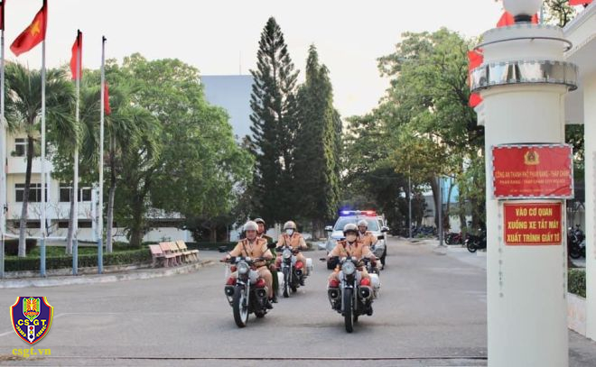 Công an Tp.Phan Rang - Tháp Chàm ra quân bảo đảm ANTT đêm giao thừa