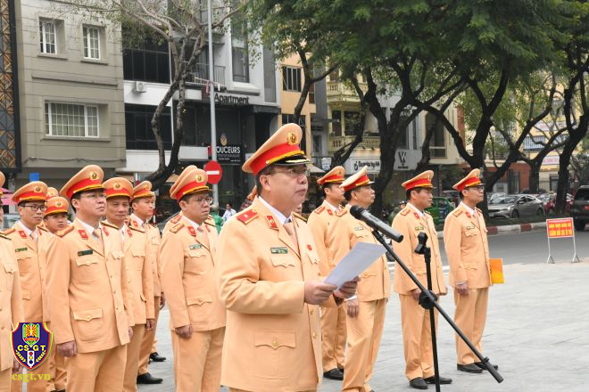 Sinh hoạt chính trị kỷ niệm 77 năm Ngày truyền thống lực lượng CSGT