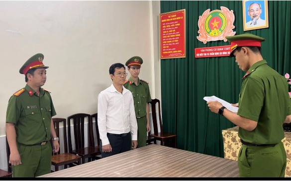 Vụ Nguyễn Phương Hằng: Vì sao Công an TPHCM khởi tố Đặng Anh Quân, Đặng Thị Hàn Ni và Trần Văn Sỹ?