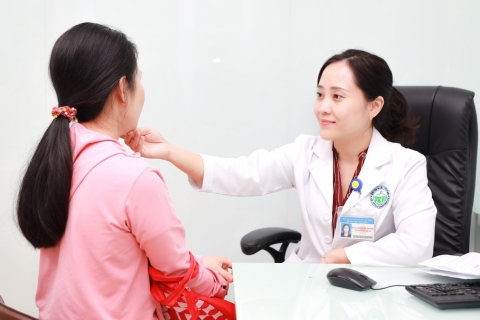 Bệnh viện công không quá tải, luôn xem bệnh nhân là 'khách hàng'
