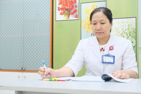 Vị trưởng khoa dung dị, giàu nghĩa tình của các mẹ bầu