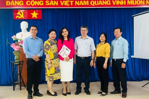 Tạp chí Khoa học phổ thông làm việc với Trung tâm Khuyến nông về phối hợp truyền thông lĩnh vực khuyến nông
