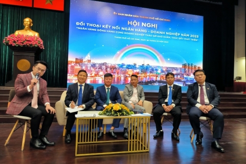 8 ngân hàng tại TP.HCM ký kết hỗ trợ 11.000 tỷ đồng vốn cho doanh nghiệp