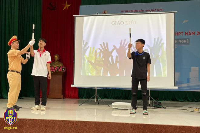 Tuyên truyền ATGT tại trường Cao đẳng Công nghiệp Bắc Ninh