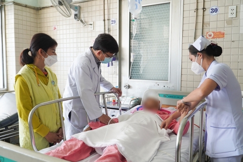 Bệnh viện Chợ Rẫy: Quyết không để bệnh nhân nghèo chịu thiệt