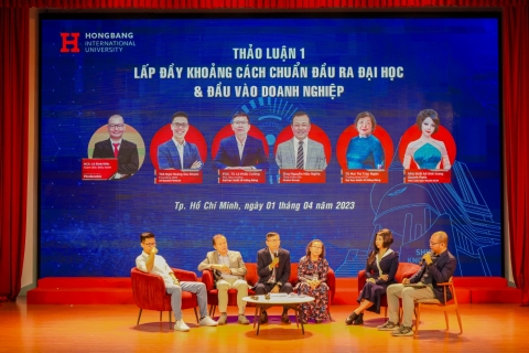 Buổi đối thoại giữa HIU và 100 doanh nghiệp