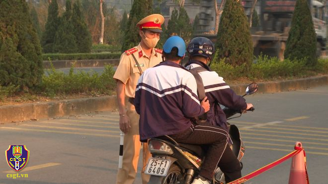 Tăng cường tuyên truyền vận động học sinh, sinh viên chấp hành pháp luật ATGT