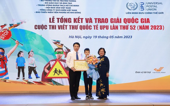 Học sinh lớp 6 đạt giải Nhất quốc gia viết thư UPU lần thứ 52 (2023)
