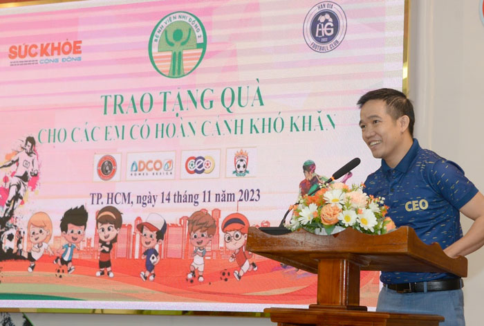 Ông Nguyễn Chiến Lũy – Phó BTC giải bóng đá CEO FC Cúp Hàn Gia lần thứ 11 phát biểu tại buổi lễ