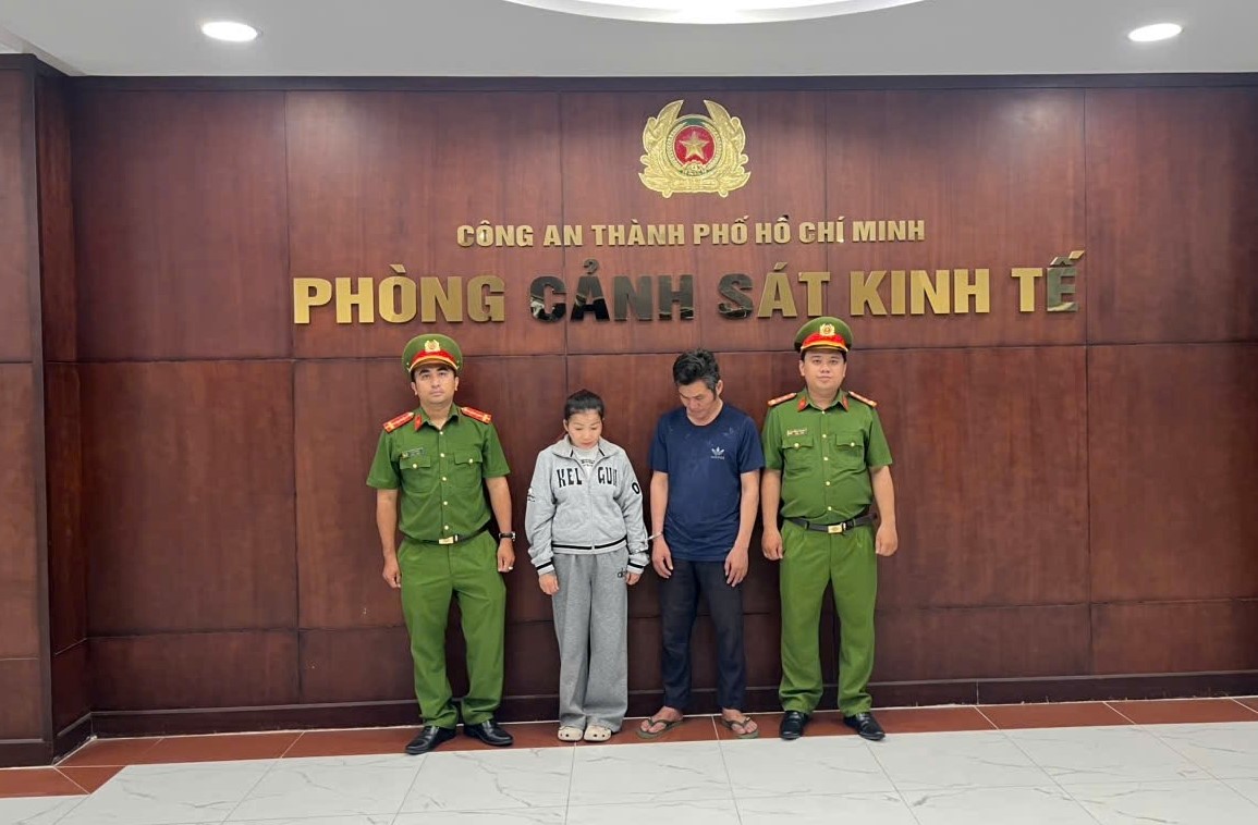 Khởi tố 3 bị can tổ chức sản xuất, buôn bán bột ngọt giả nhãn hiệu Ajinomoto với quy mô lớn Khởi tố 3 bị can tổ chức sản xuất, buôn bán bột ngọt giả nhãn hiệu Ajinomoto với quy mô lớn